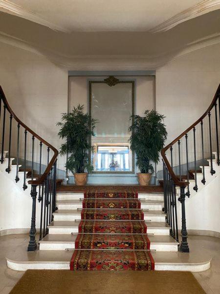 Palace, Chez Margot